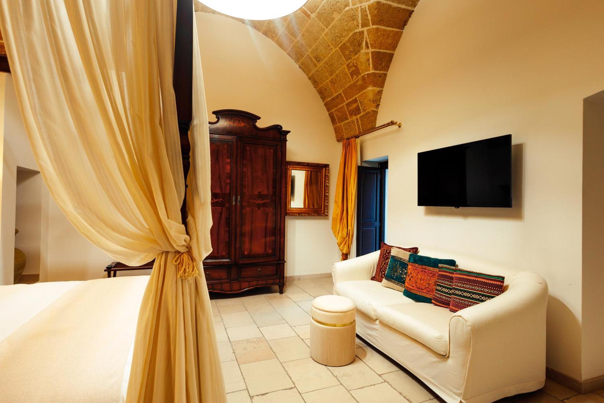 Vico Regio Hotel Casarano Exterior foto